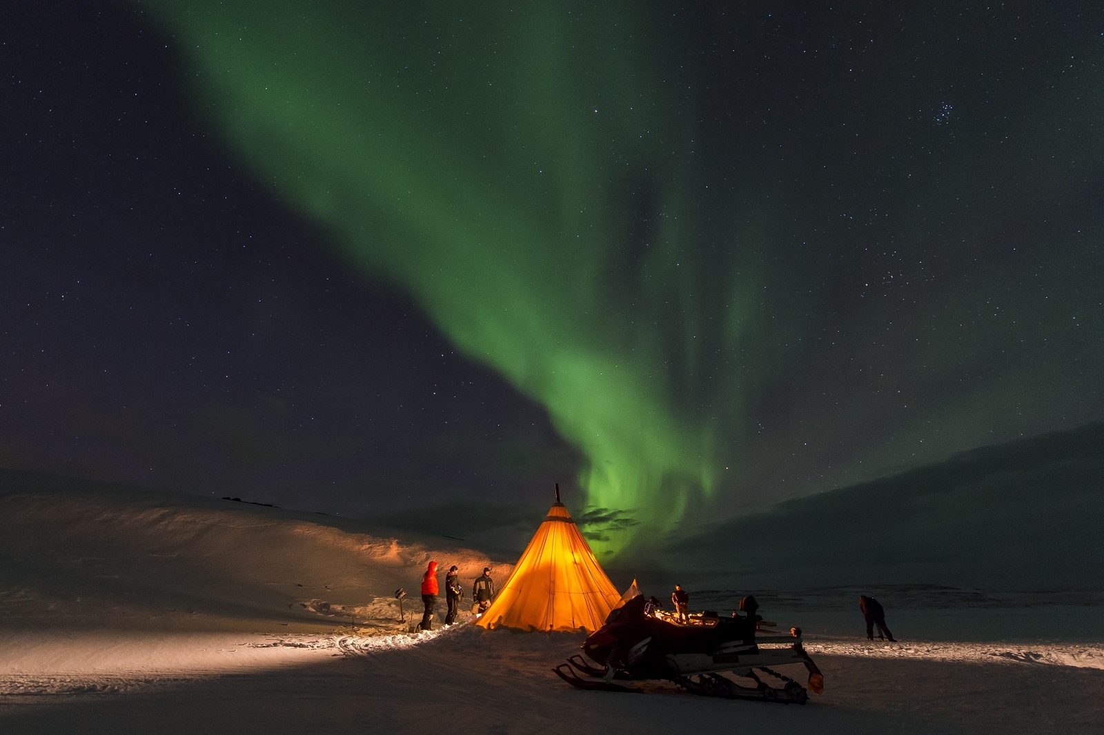 2 Hour Snowmobile Safari in the Polar Night
