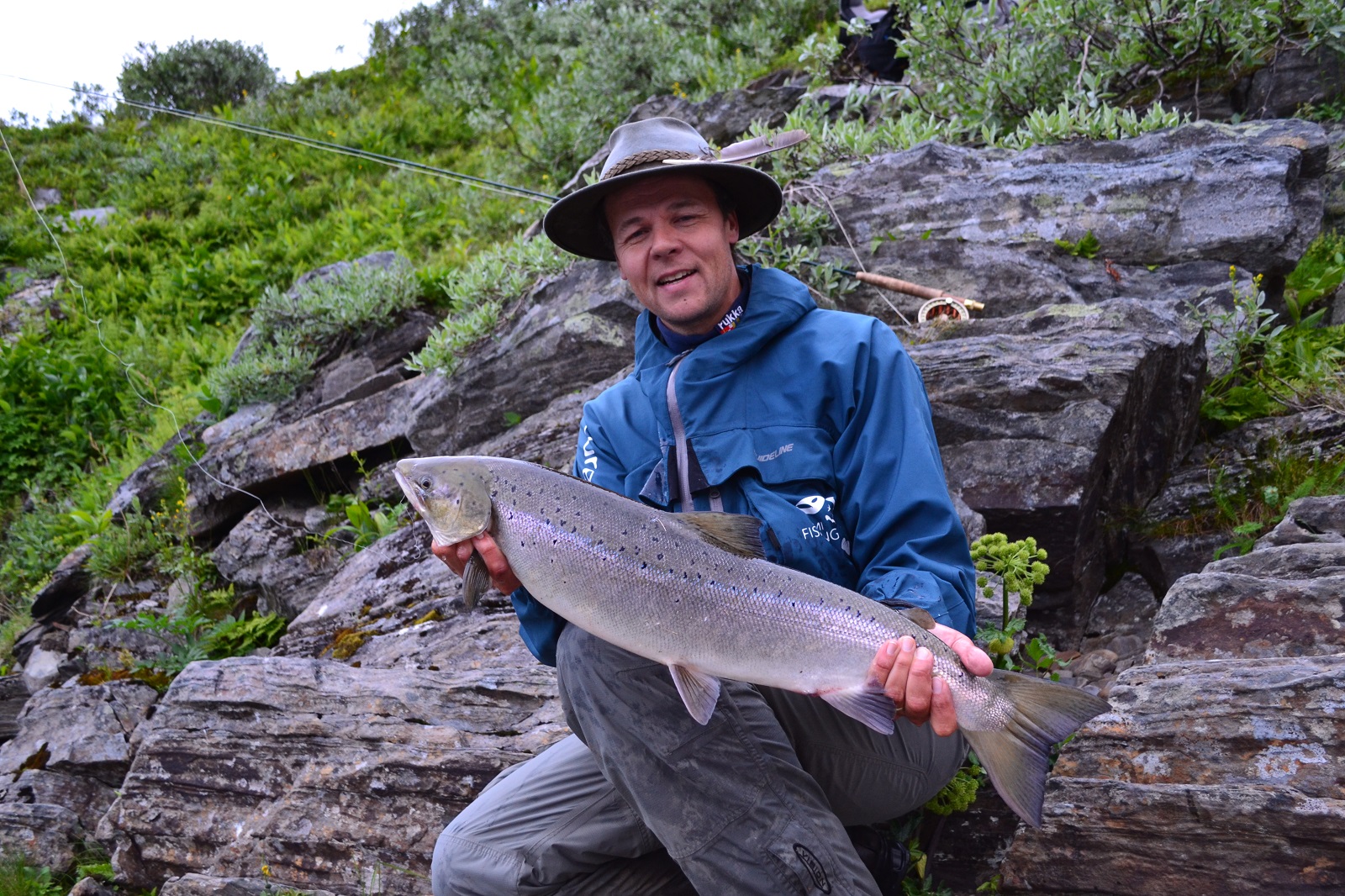 River Fishing - Image 5